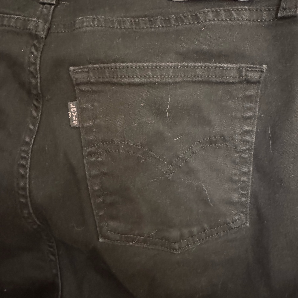 LEvI’s 721s Black on Black